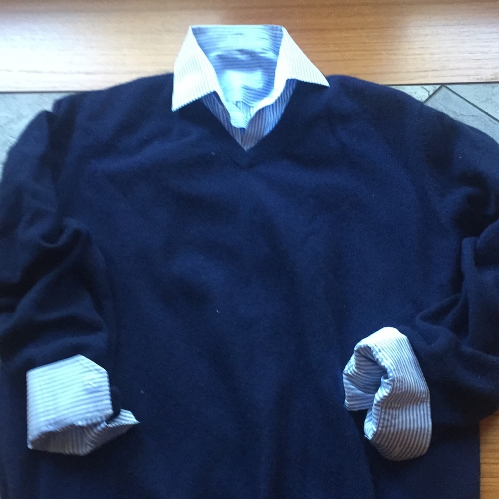 NEW Navy Cashmere V Neck